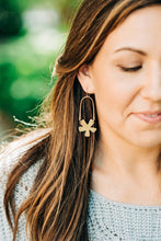 Load image into Gallery viewer, Golden Eden Earrings