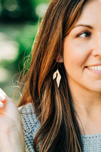 Load image into Gallery viewer, Golden Refuge Earrings